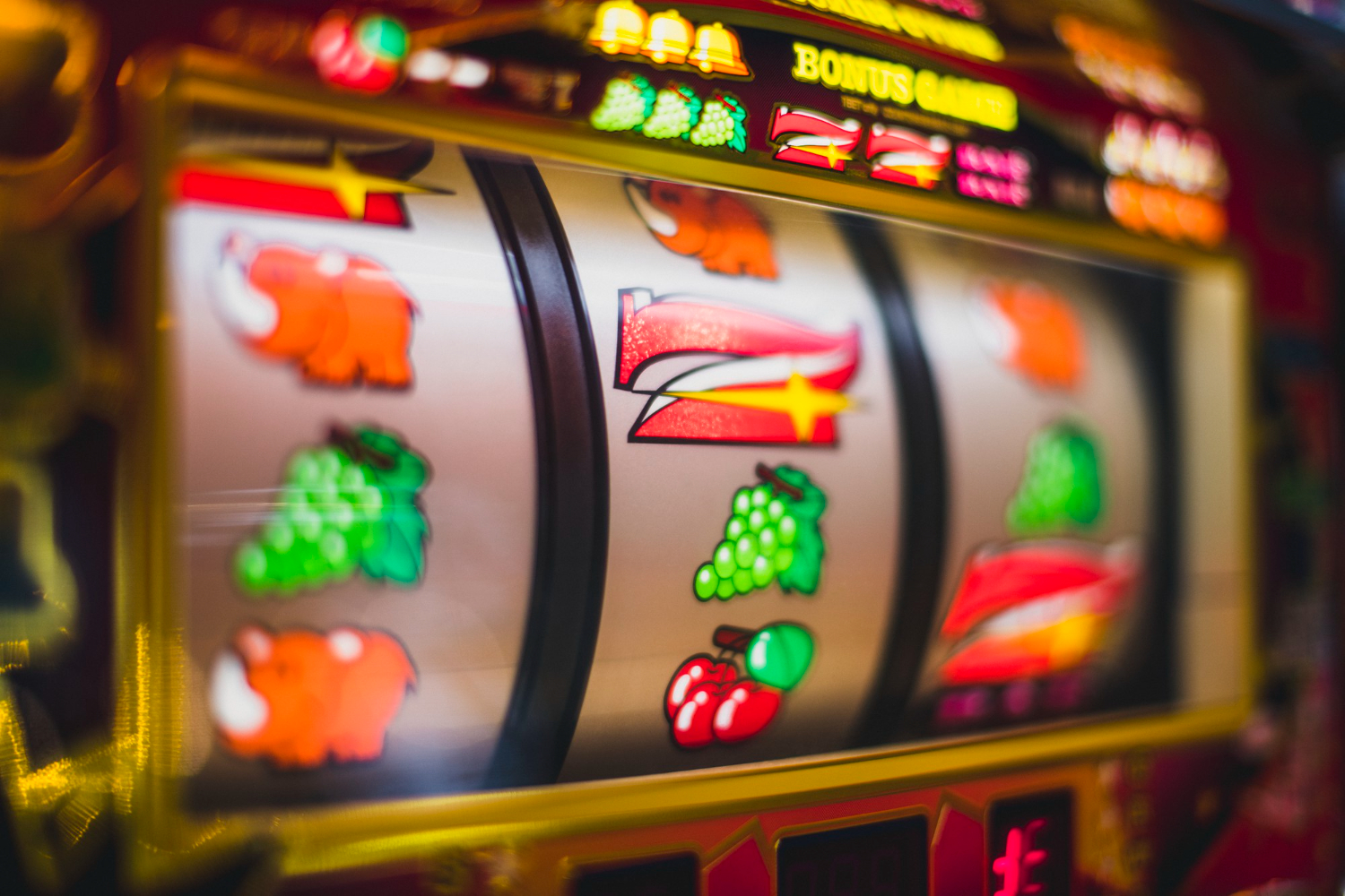 Рисковано ли е да се играят казино игри онлайн
